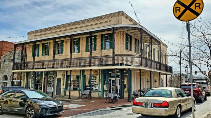 Guide to The Perfect Vacation in Georgia’s French Quarter